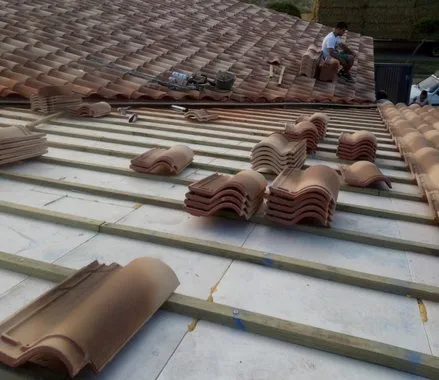 rehabilitar tejado con panel sandwich en orense, galicia