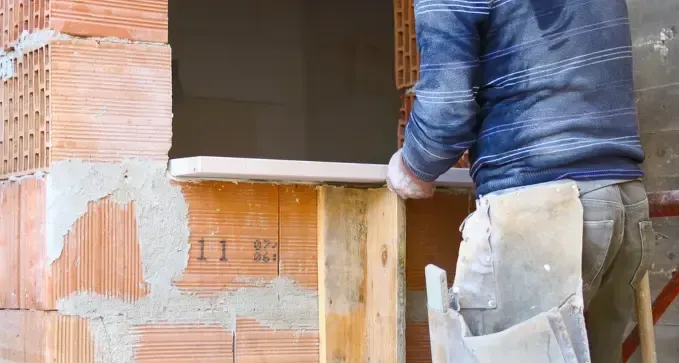 revestir una fachada con mortero monocapa a bajo coste en Barco de Valdeorras, Orense